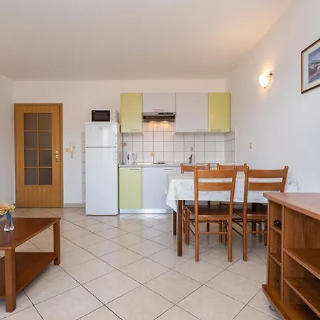 Apartament Crnekovic I Zarok *