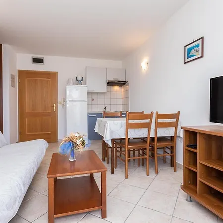Crnekovic I Zarok Apartment *