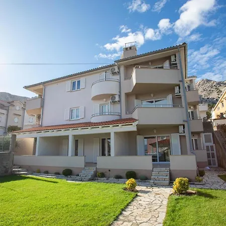Crnekovic I Zarok Baska (Krk)